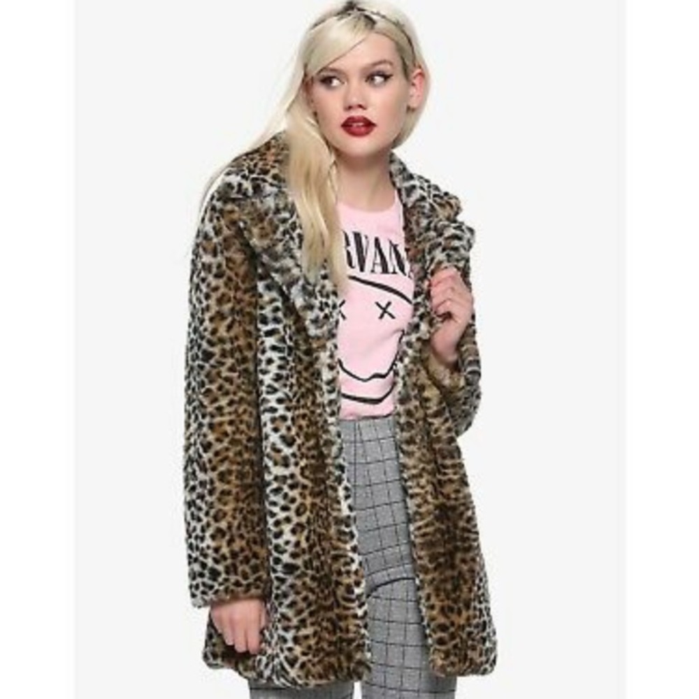 Hot Topic Leopard Jacket - Size Small